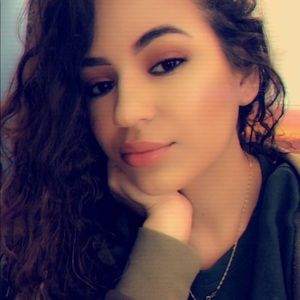 Meet your Posher, Perla